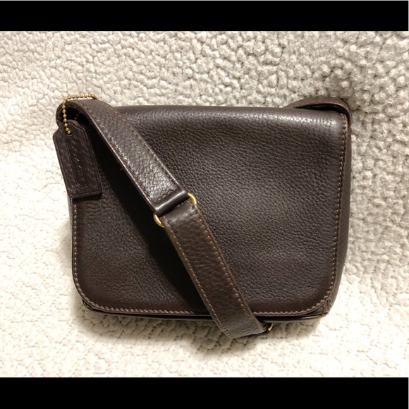 Coach Handbags - Coach Vintage Sonoma Plebbed Leather Crossbody Bag